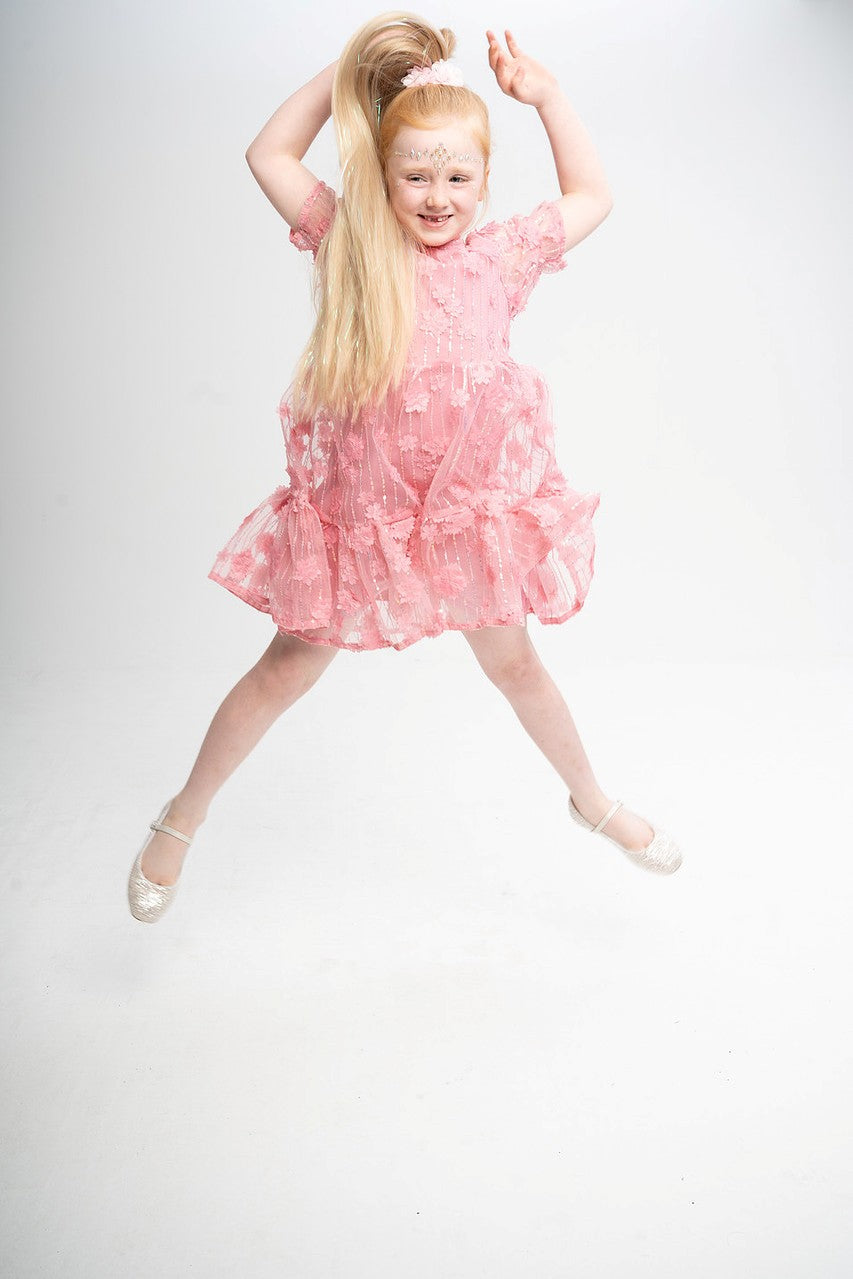 Christmas Gold Galore 24" Straight Ponytail